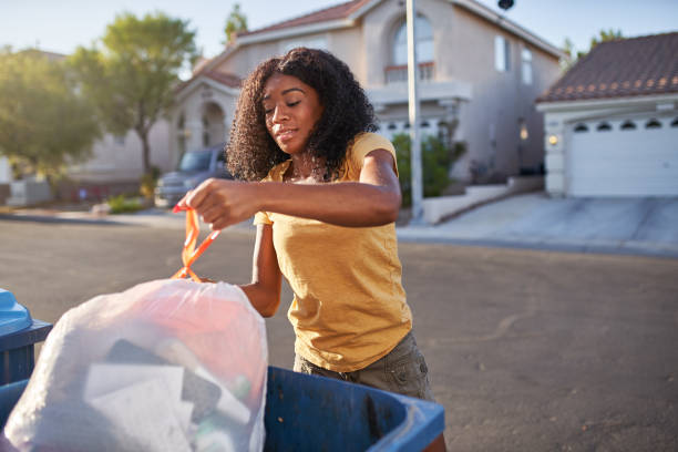 Best Yard Cleanup Services  in Louisburg, KS