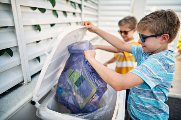 Best Commercial Cleanout Services  in Louisburg, KS
