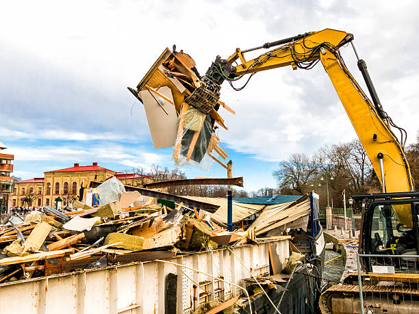 Best Local Junk Hauling  in Louisburg, KS